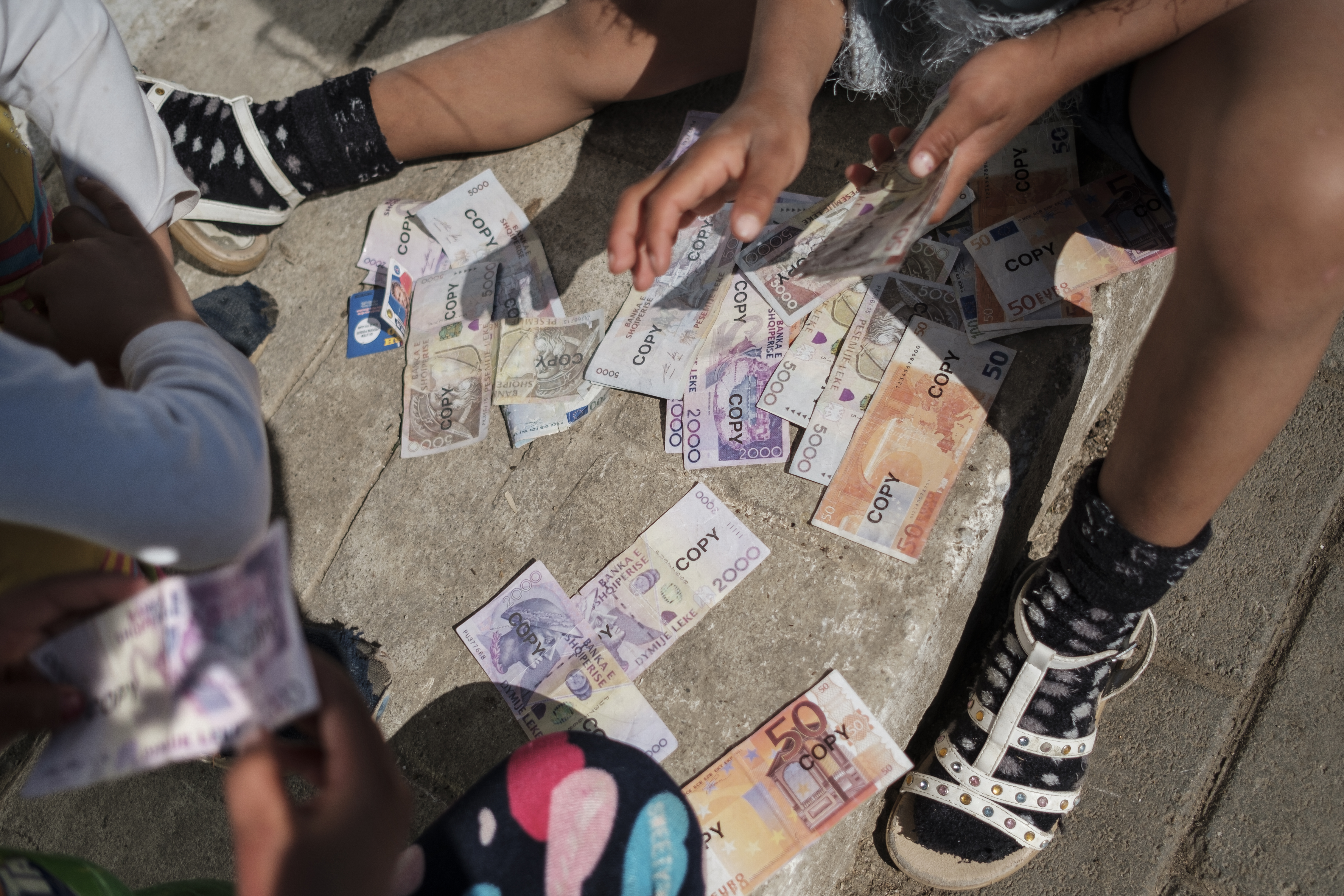 i bambini invisibili della gran bretagna oltre 45 milioni vivono sotto la soglia di di povert224