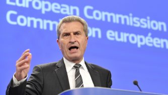 Guenther Oettinger (LaPresse)