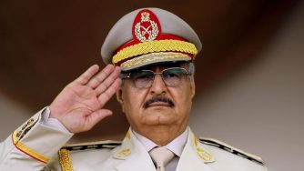 Il generale libico Khalifa Haftar (LaPresse)