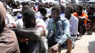 Migranti fermate sulle coste libiche (LaPresse)