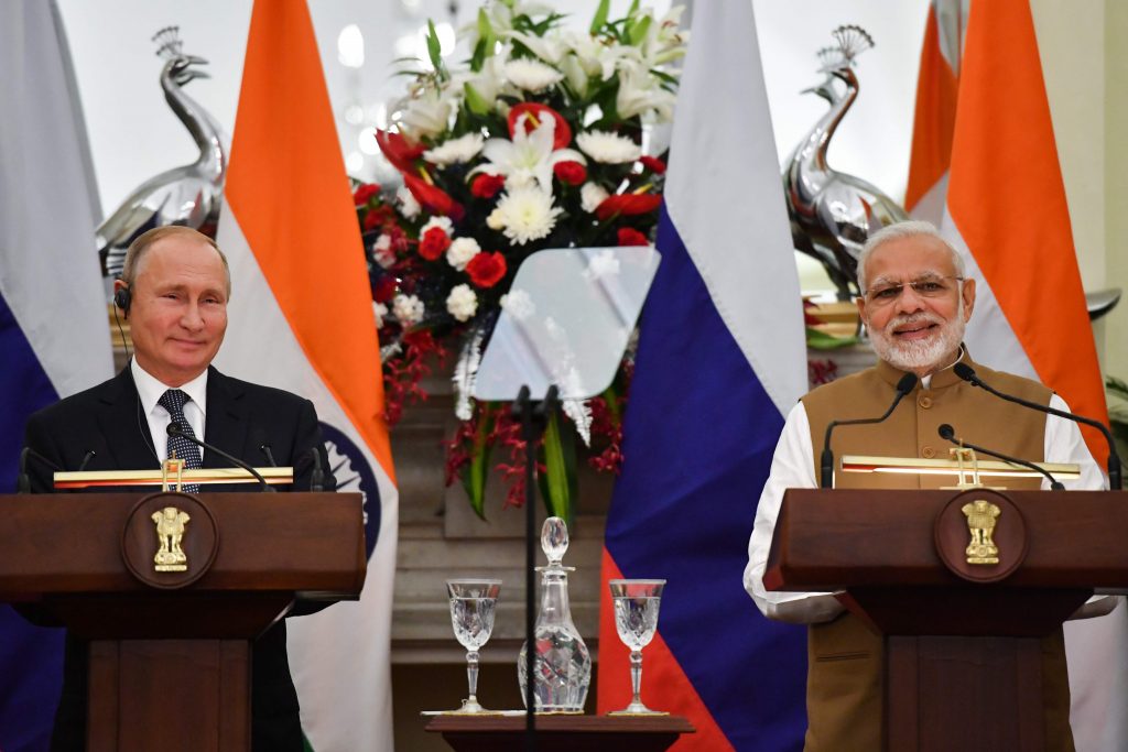 India, il premier Narendra Modi riceve Vladimir Putin a Nuova Delhi (LaPresse)