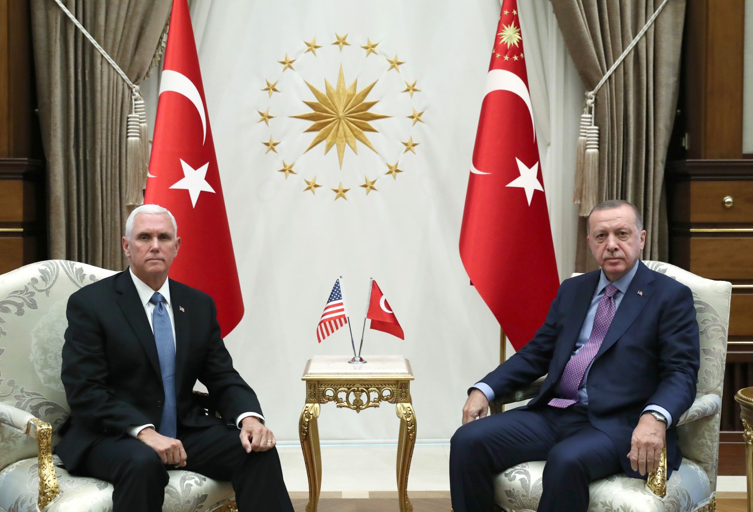 Mike Pence e Recep Tayyip Erdogan (LaPresse)