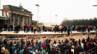 Caduta del muro di Berlino (LaPresse)