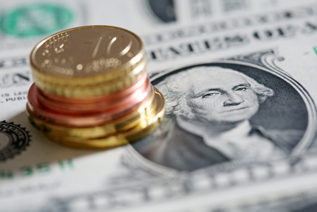 Euro dollaro (LaPresse)