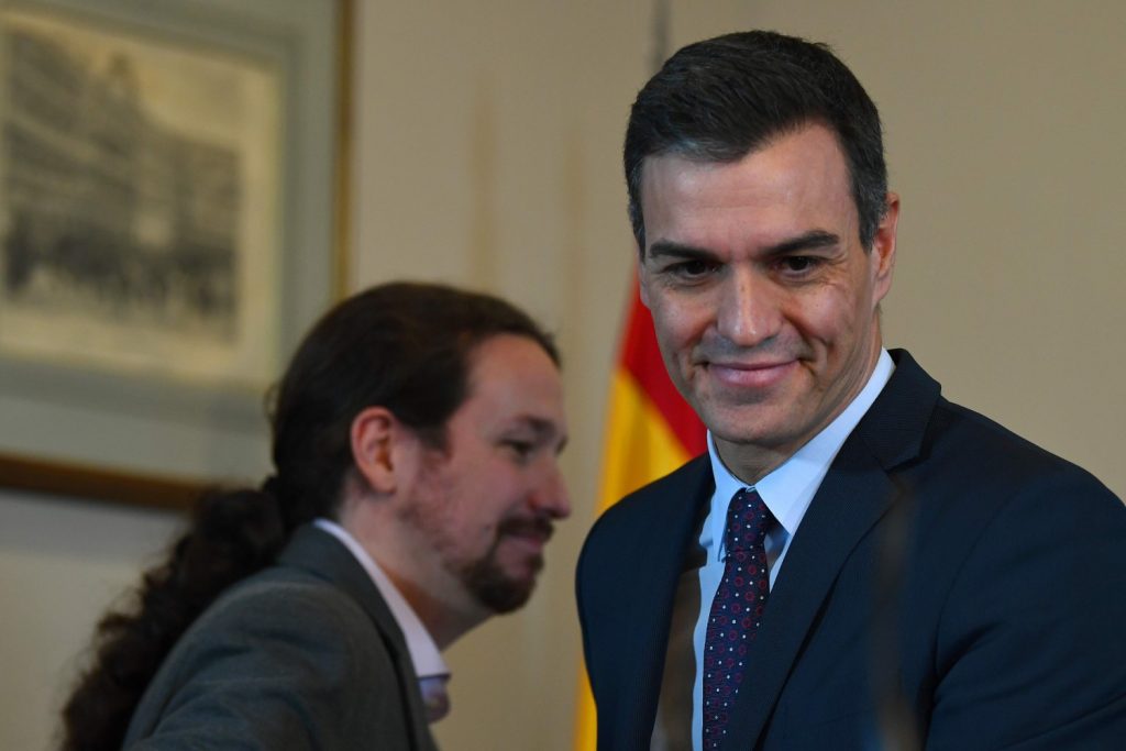Pedro Sanchez e Pablo Iglesias (LaPresse)