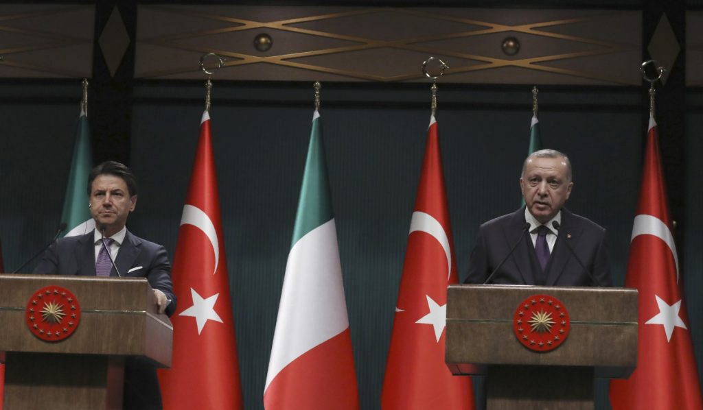 Giuseppe Conte e Recep Tayyip Erdogan (LaPresse)