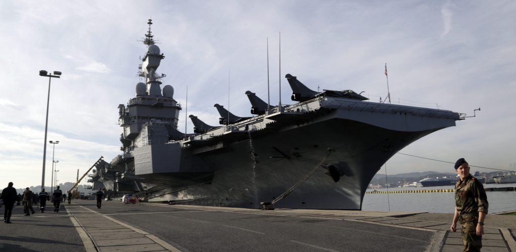 Portaerei Charles de Gaulle, Francia (La Presse)