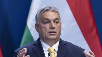 Ungheria Orban Ong (la Presse)