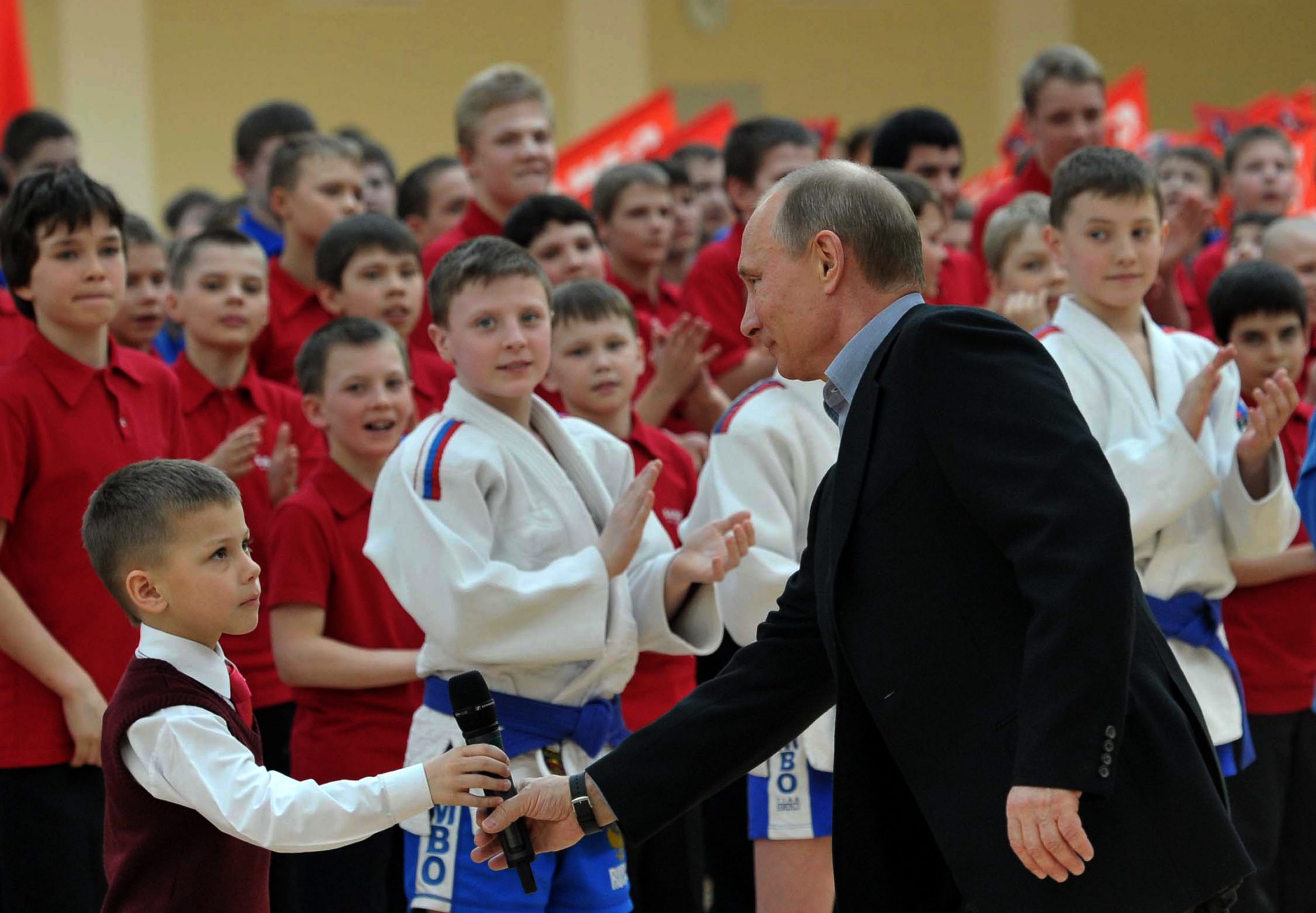 Vladimir Putin visita nuova arena sportiva a Mosca (LaPresse)