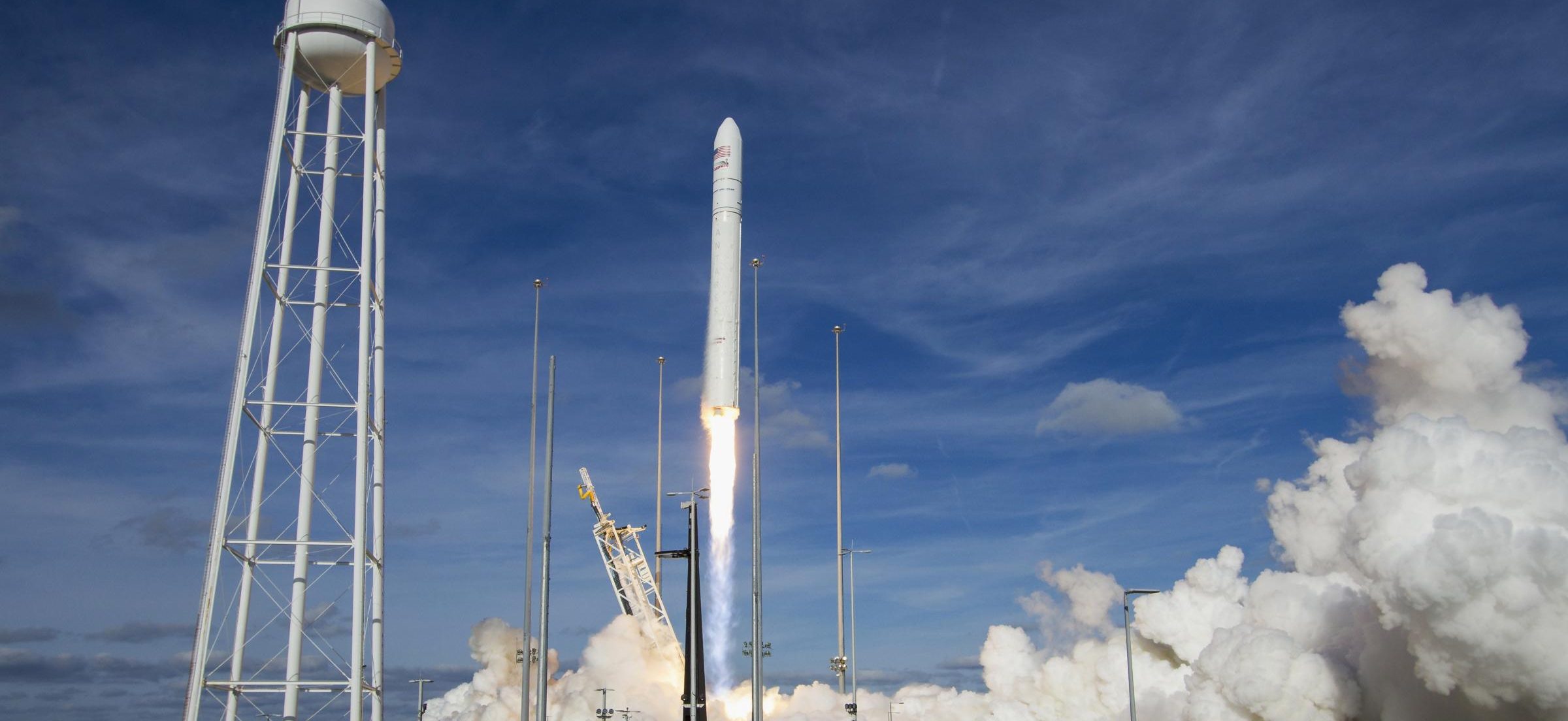 Missile satellite spazio (La Presse)