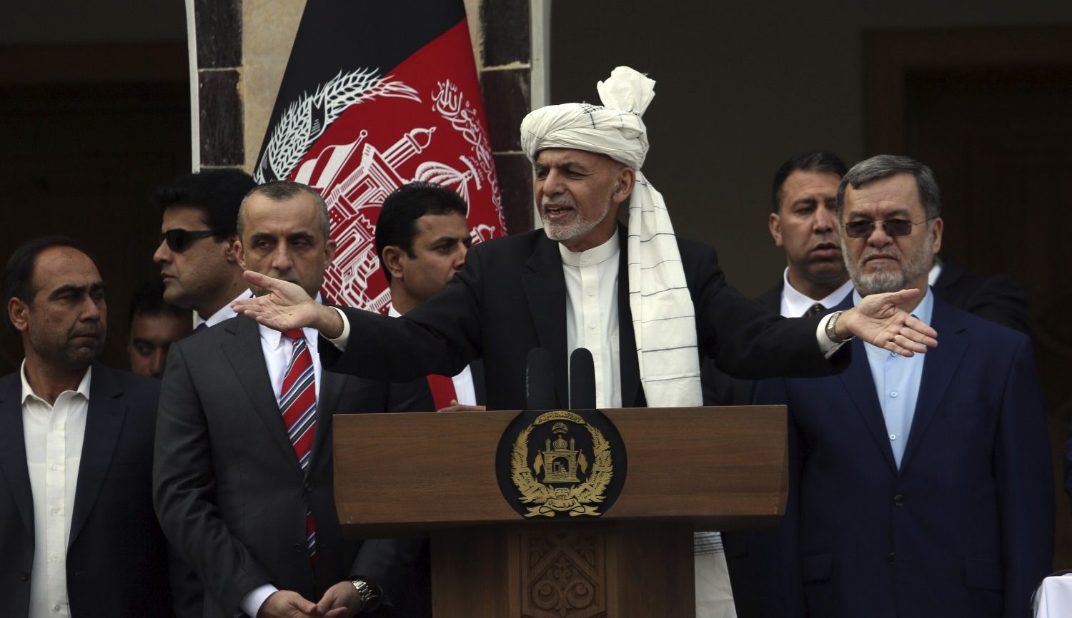 Afghanistan, insediamento ufficiale del capo di Stato Ashraf Ghani