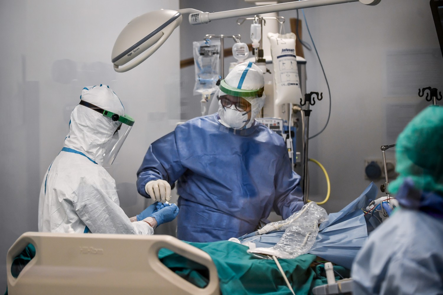 Medici covid Pavia (La Presse)