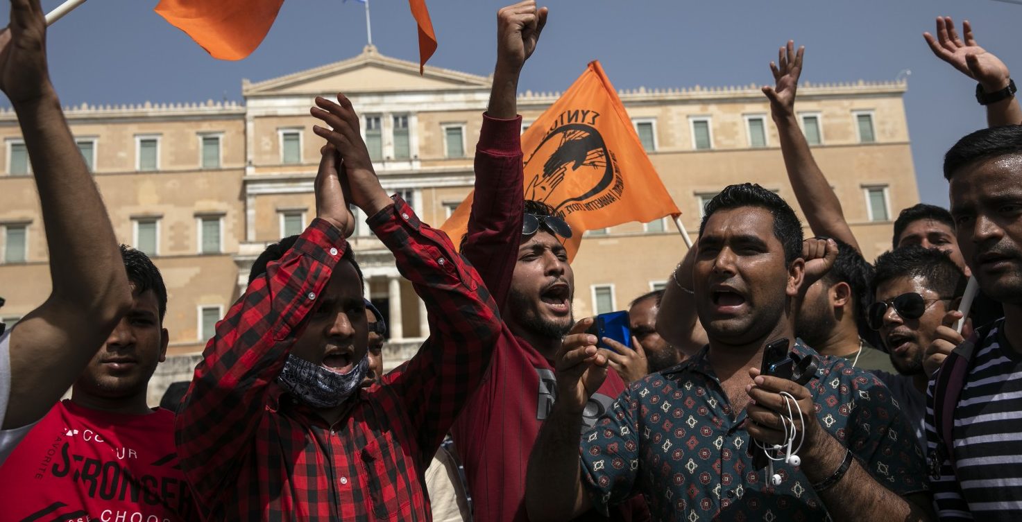 Atene, manifestazione a favore dei migranti che vivono in Grecia