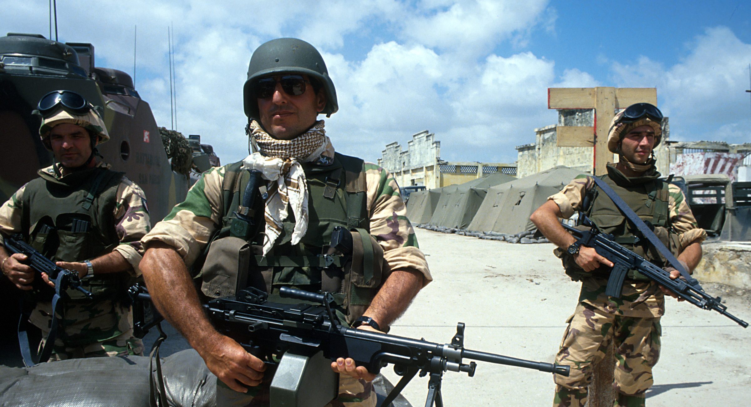 Soldati italiani in Somalia (La Presse)