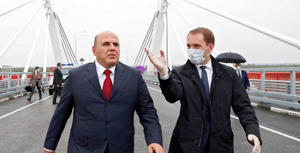 Mikhail Mishustin e Alexander Kozlov (La Presse)