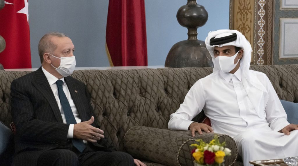 Erdogan, con l'emiro del Qatar (La Presse)