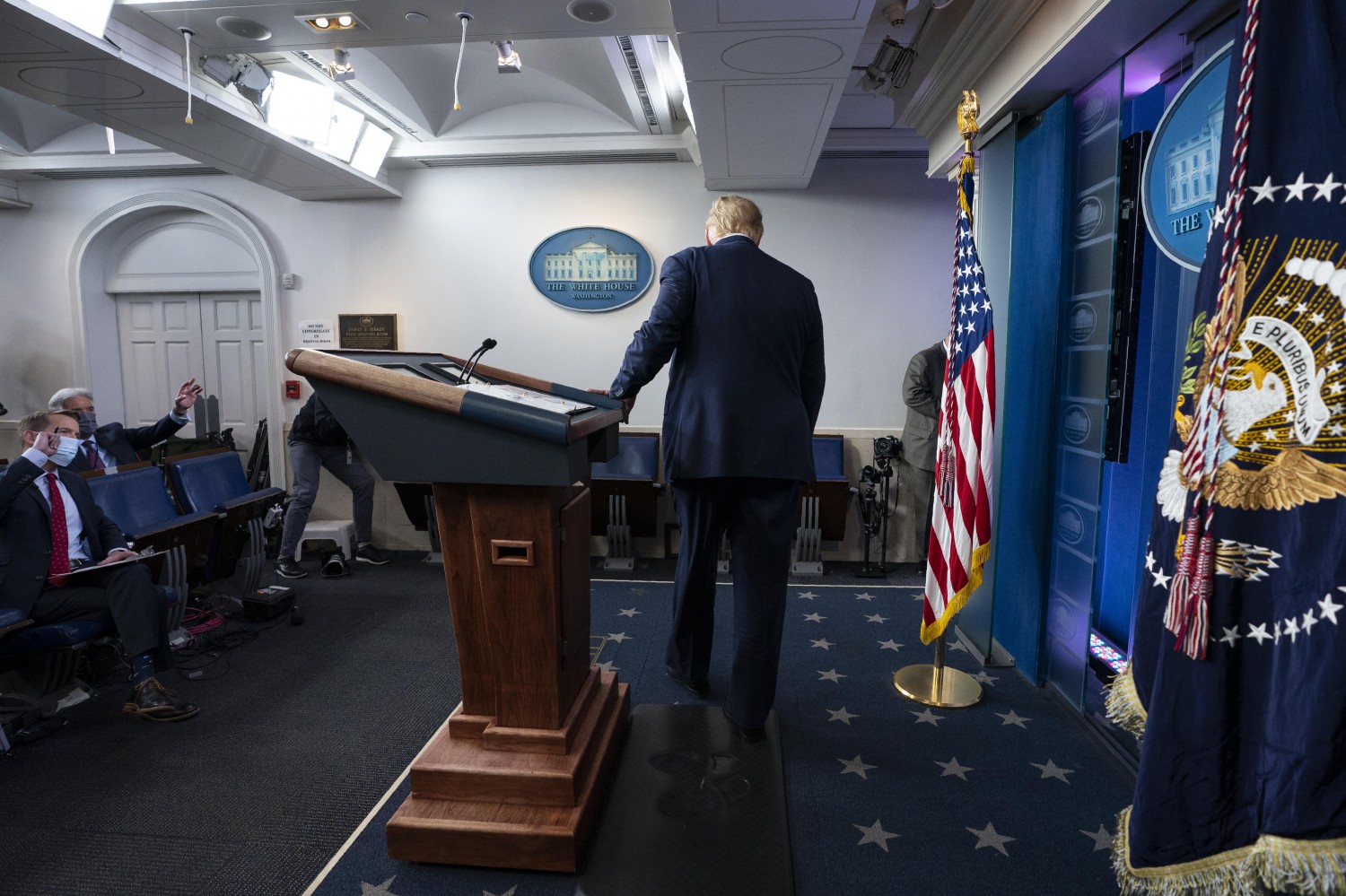 Elezioni Usa 2020 Donald Trump in conferenza stampa dalla Casa Bianca (La Presse)