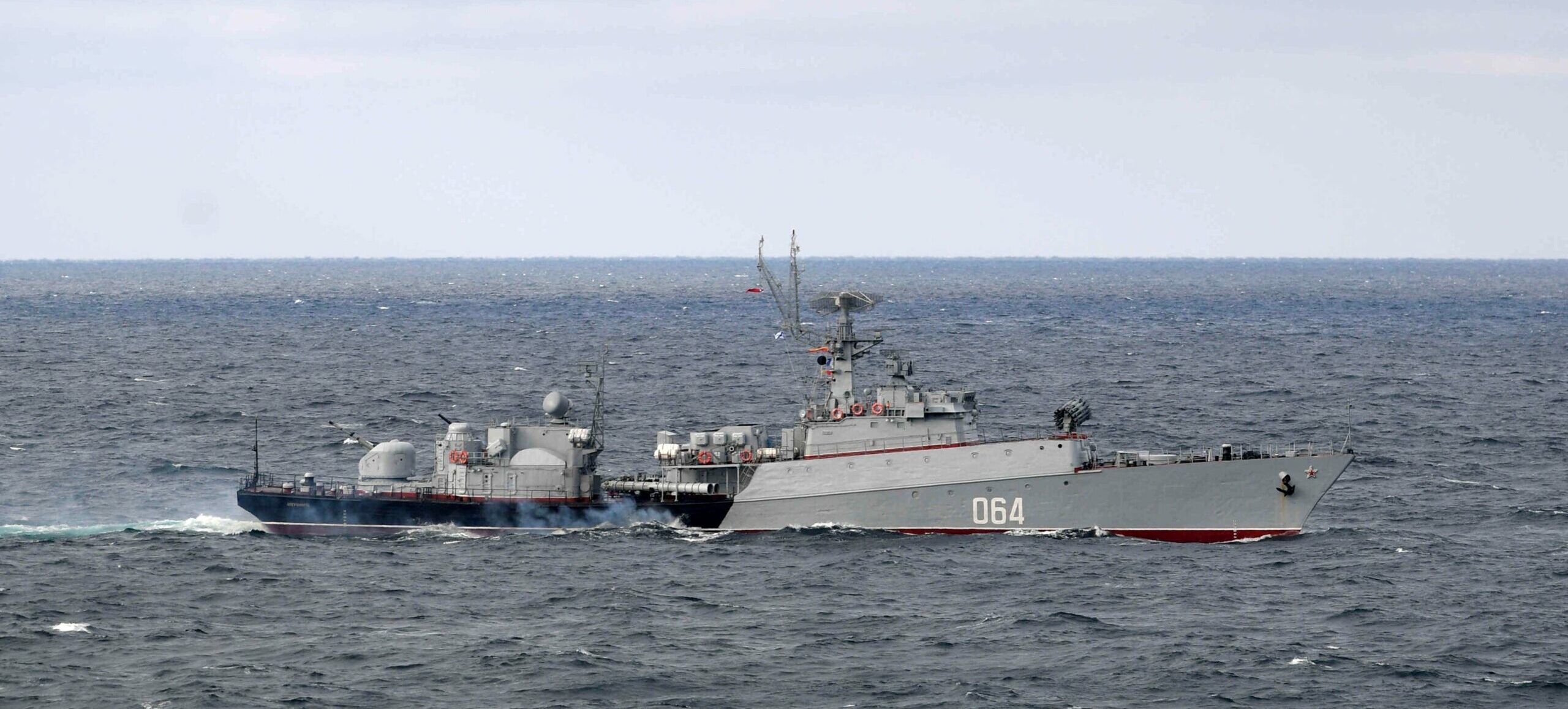 Russia, esercitazioni della Marina (La Presse)