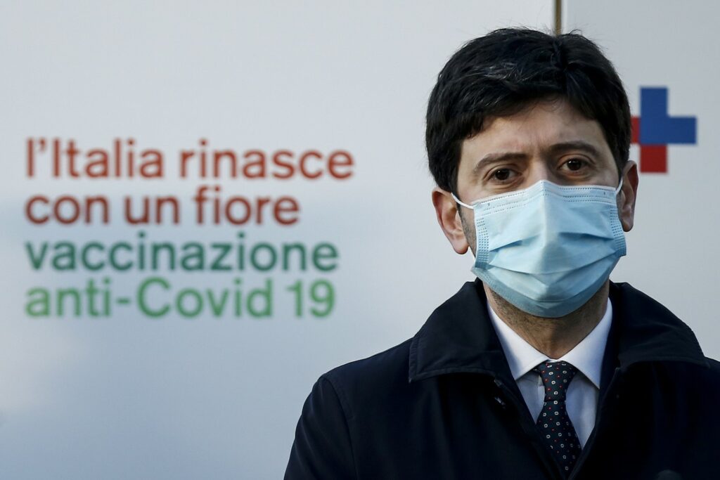 Roberto Speranza vaccini (La Presse)