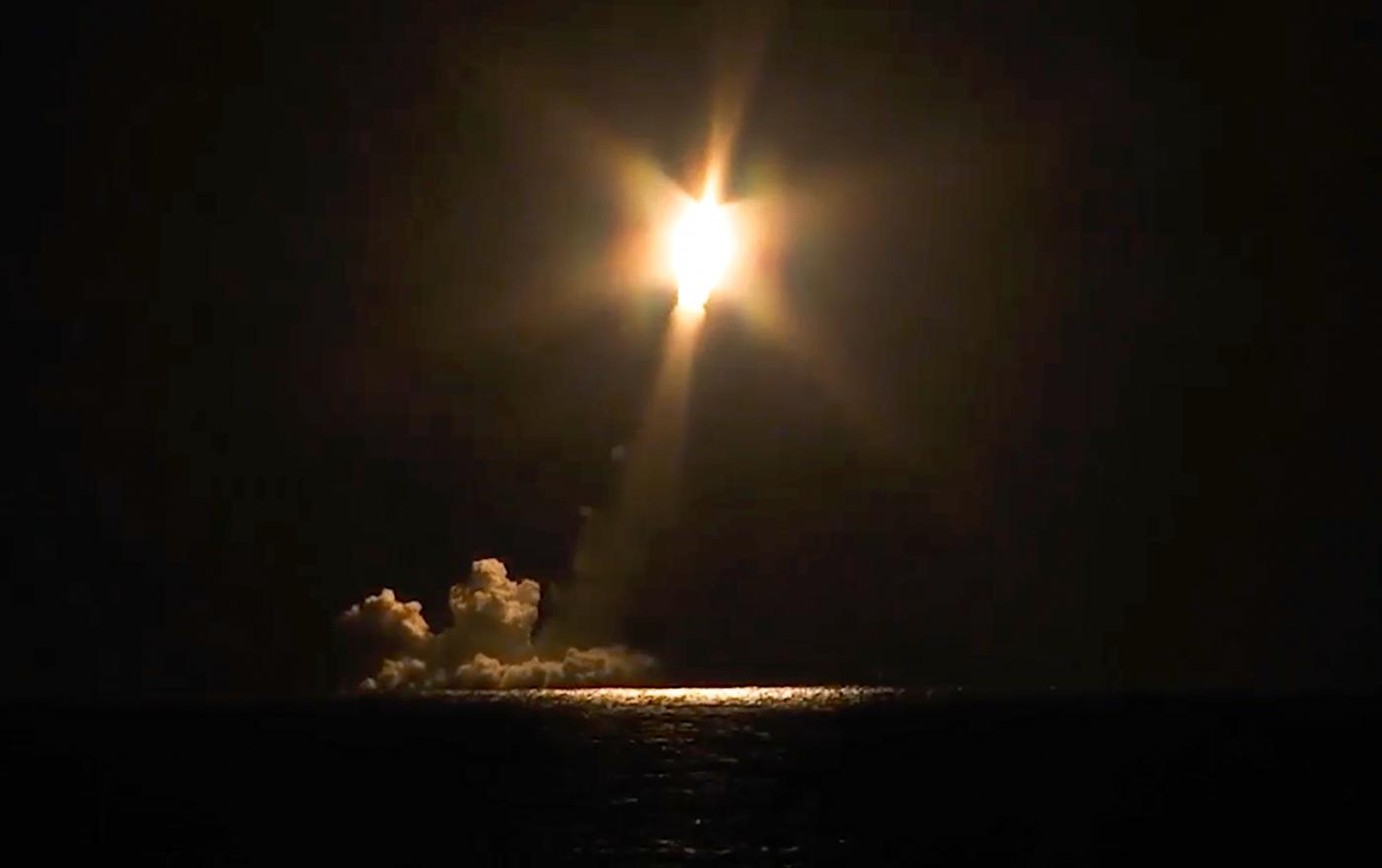 Russia, esercitazione lancio missili (La Presse)