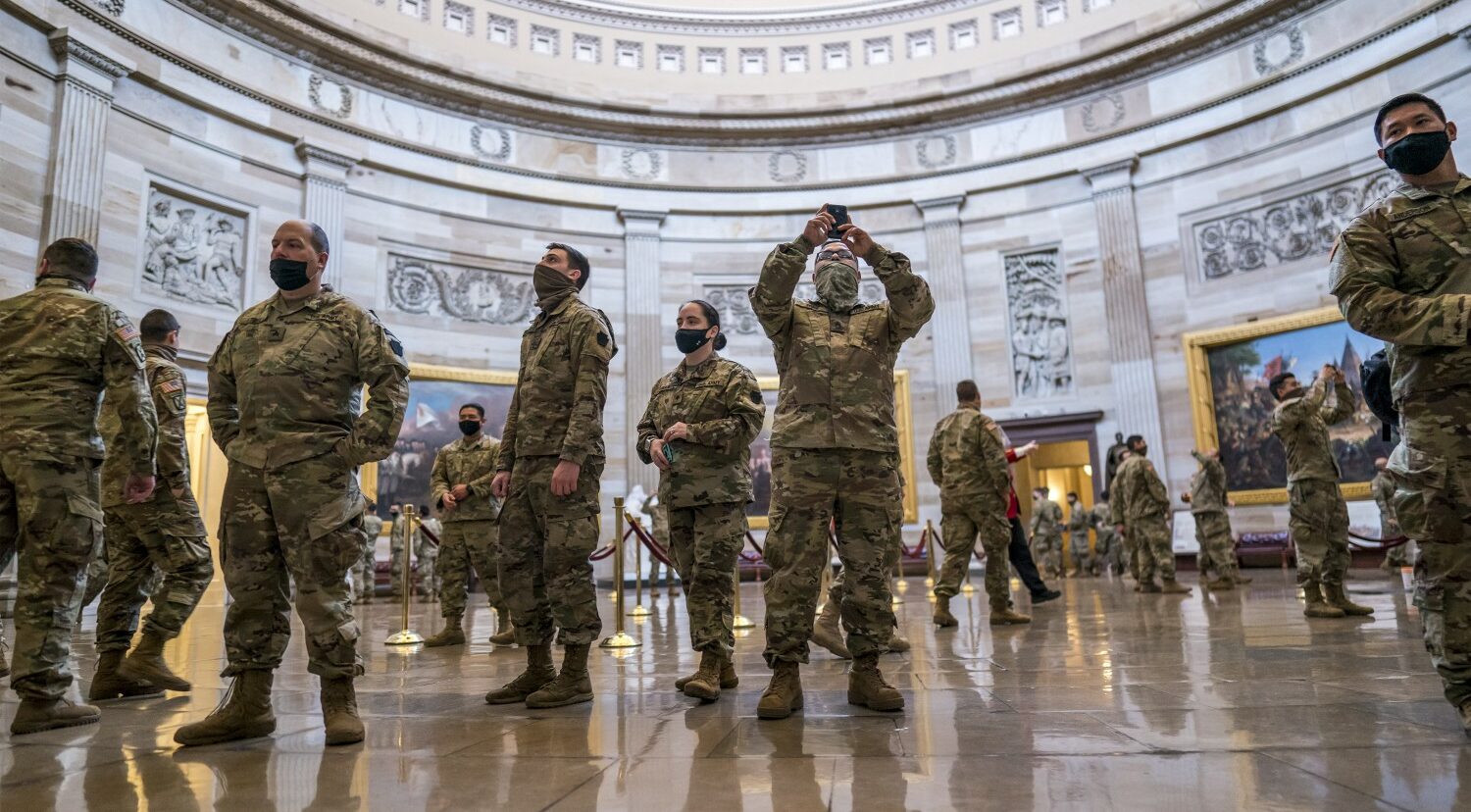 Guardia nazionale a Capitol Hill (La Presse)