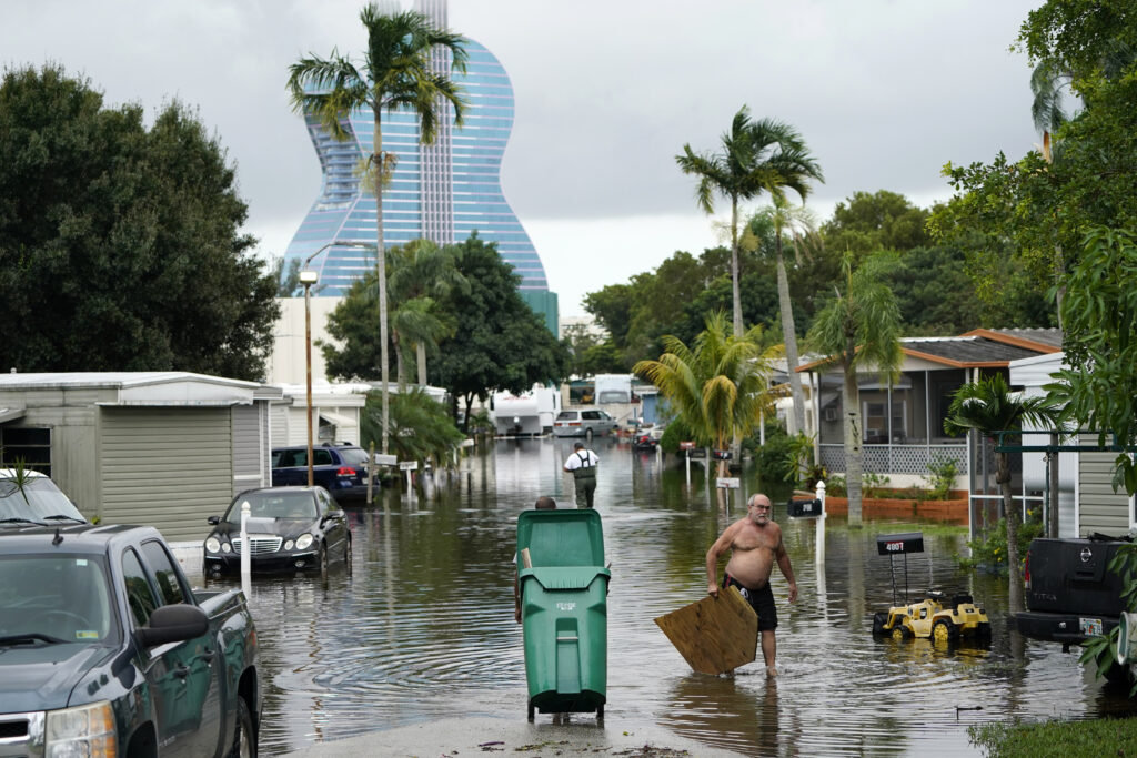 L'Uragano Eta arriva in FloridaL'Uragano Eta arriva in Florida (LaPresse)