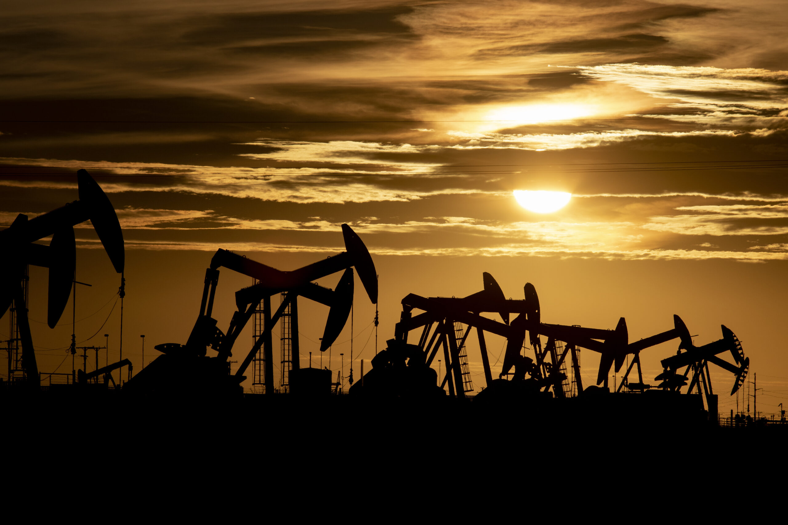 Cina, undici nuovi siti di riserve petrolifere entro il 2026 per blindare la sicurezza energetica