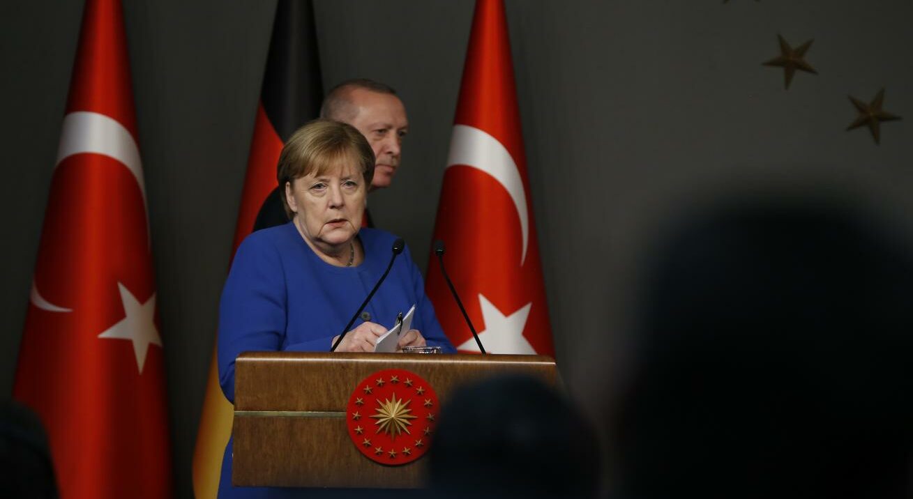 Merkel e Erdogan (La Presse)