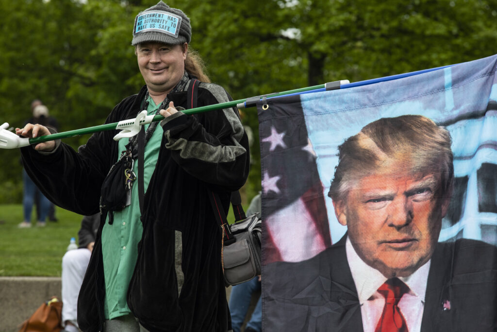 Un supporter di Donald Trump (LaPresse)