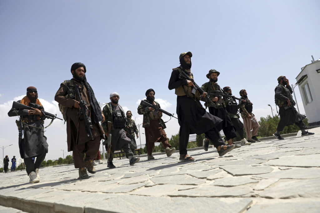 Afghanistan, combattenti talebani (La Presse)