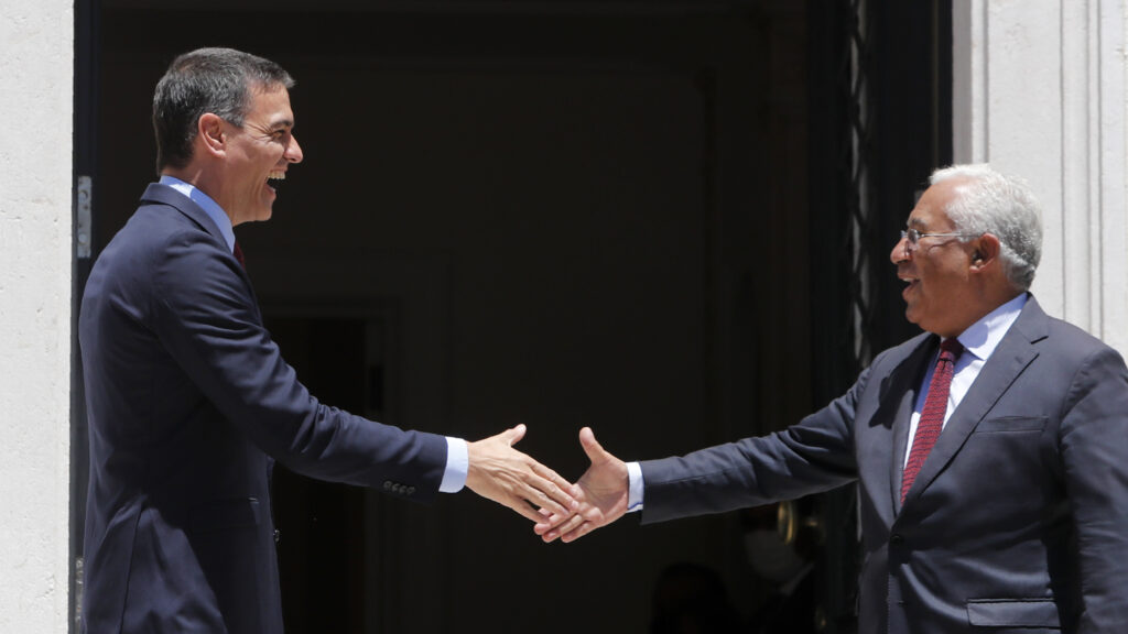 Pedro Sanchez e Andrea Costa