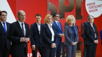 Berlino, neo cancelliere Olaf Scholz presenta i ministri SPD per il nuovo governo tedesco (La Presse)