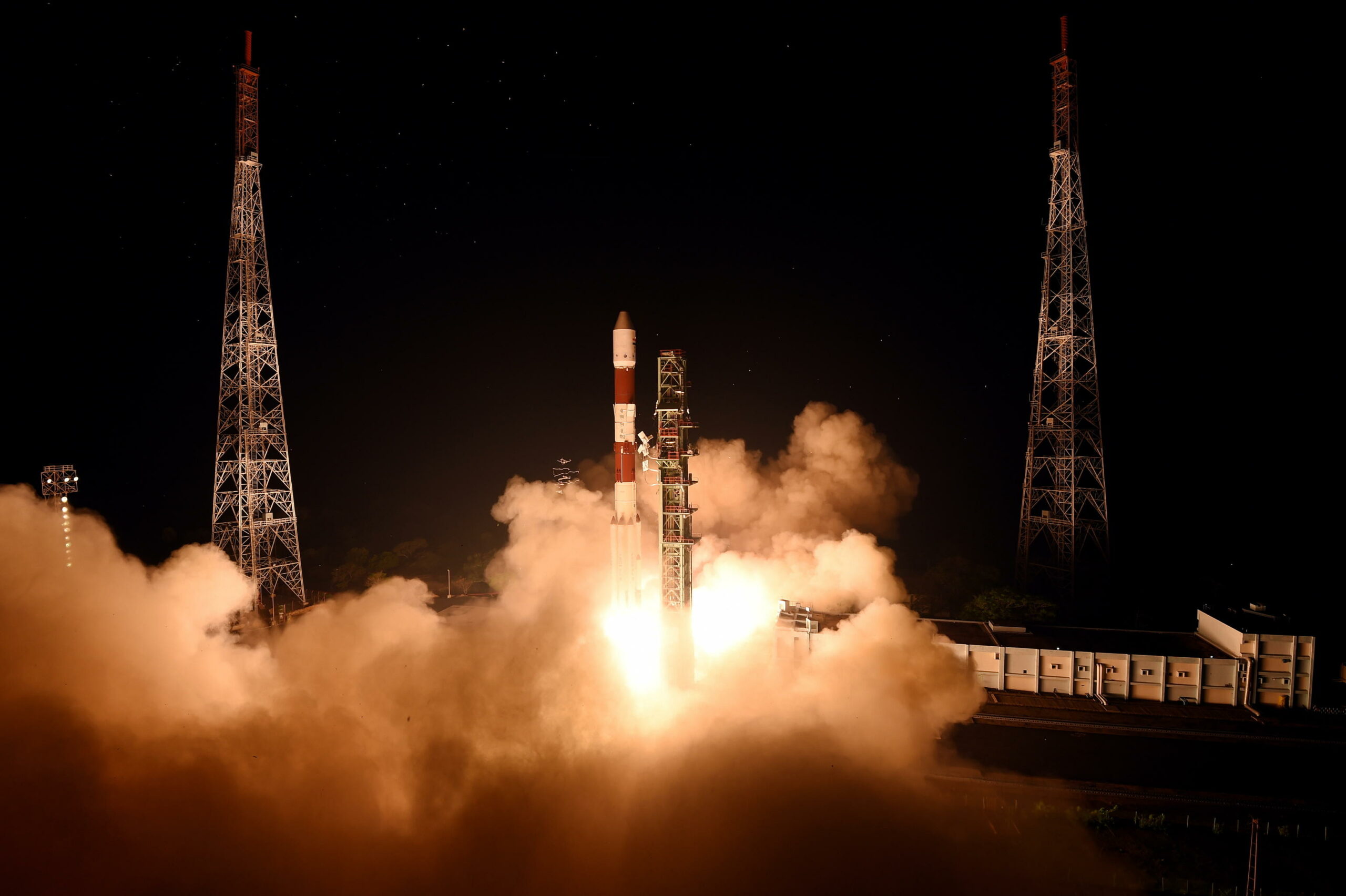 L'Organizzazione indiana per la ricerca spaziale lancia i satelliti