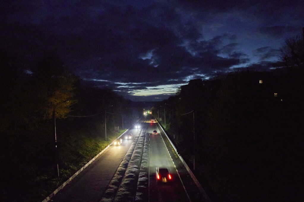 Blackout per raid russi in Ucraina (ANSA)