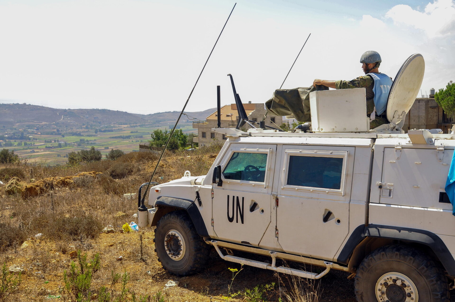 Unifil e tutto il resto: basta far finta di non vedere, basta prendere ordini da Netanyahu