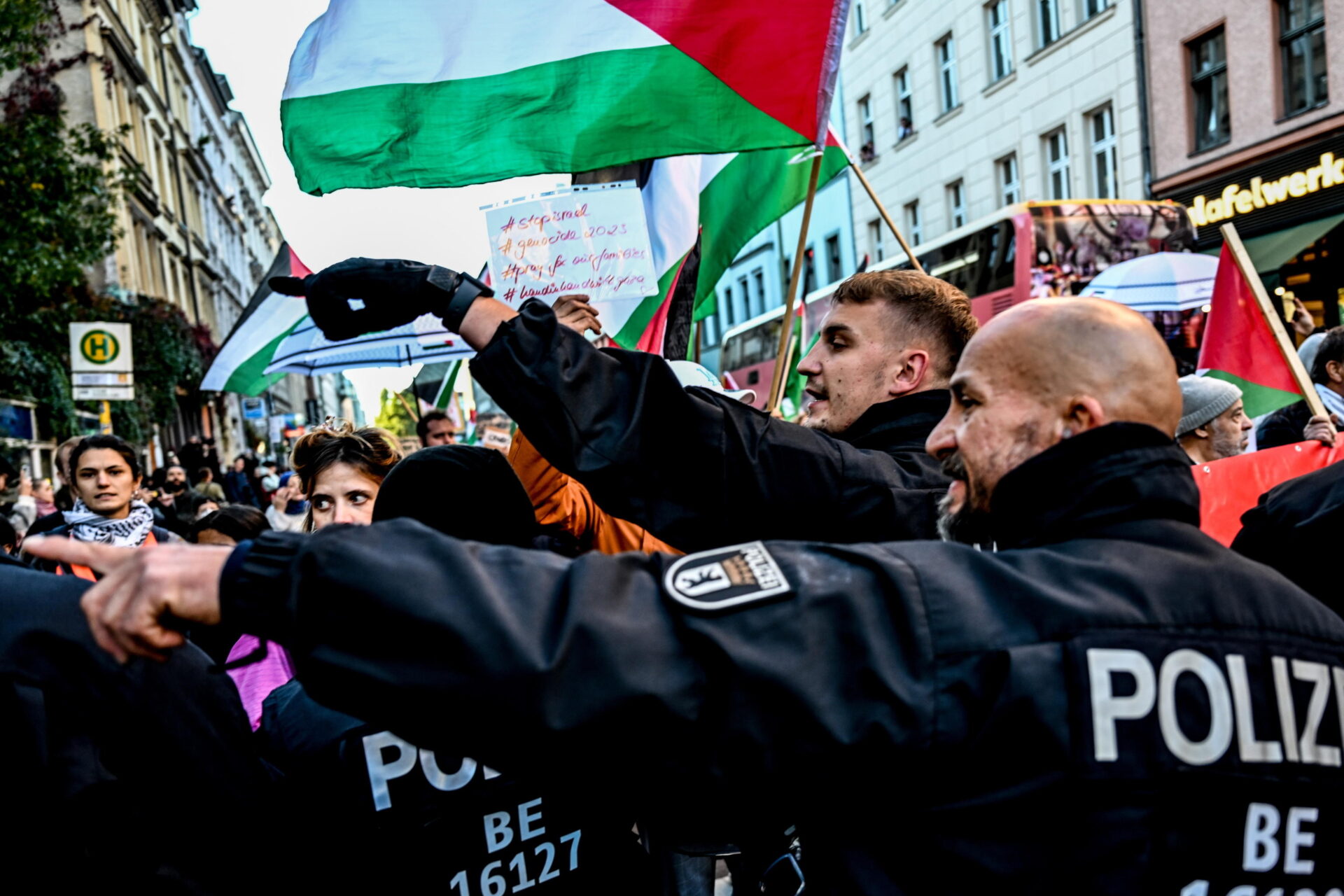 In Germania essere solidali con la Palestina può costare molto caro, Ecco quanto