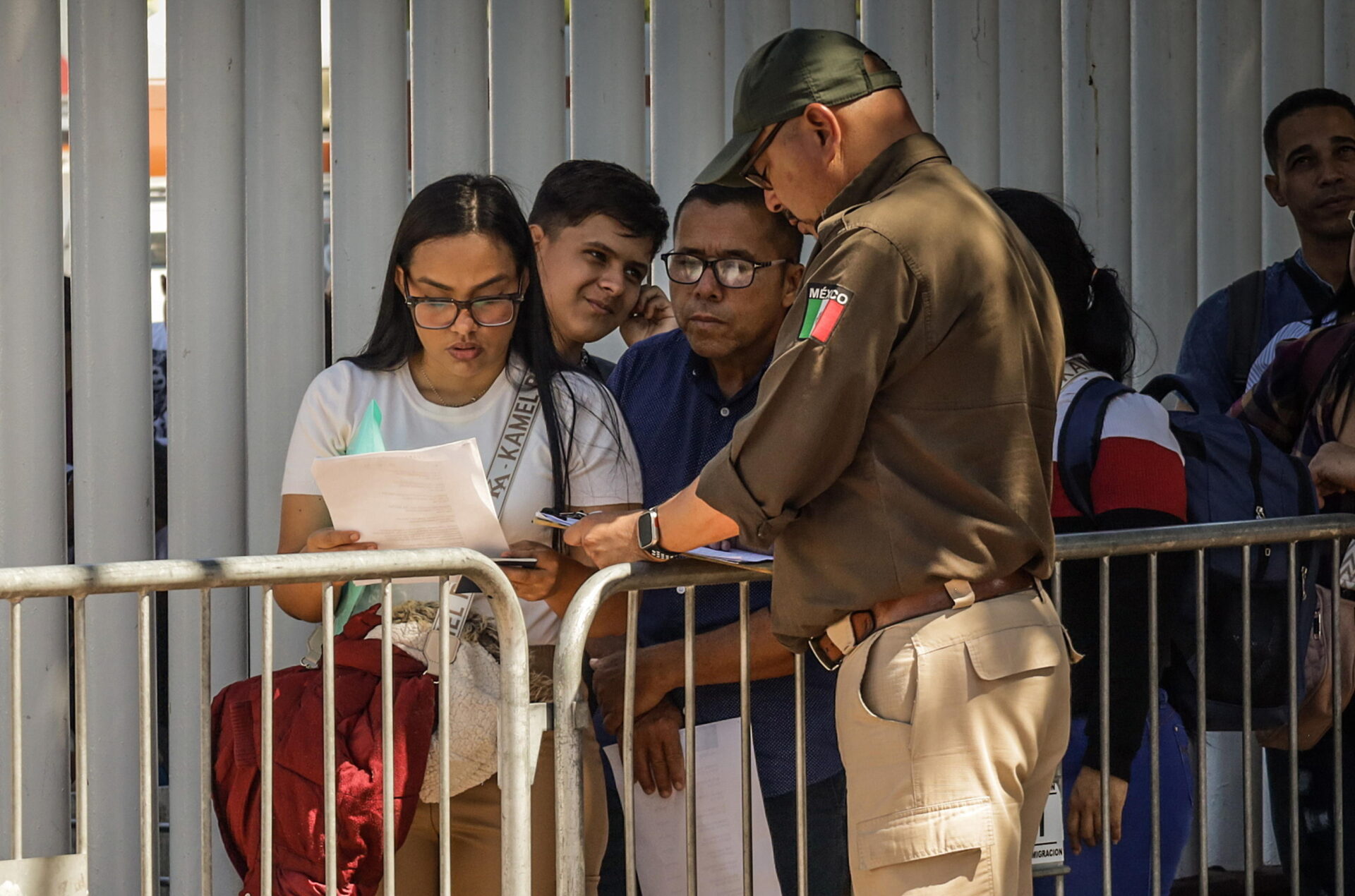 Confine USA Messico: le carovane migratorie aumentano in attesa del Trump 2.0