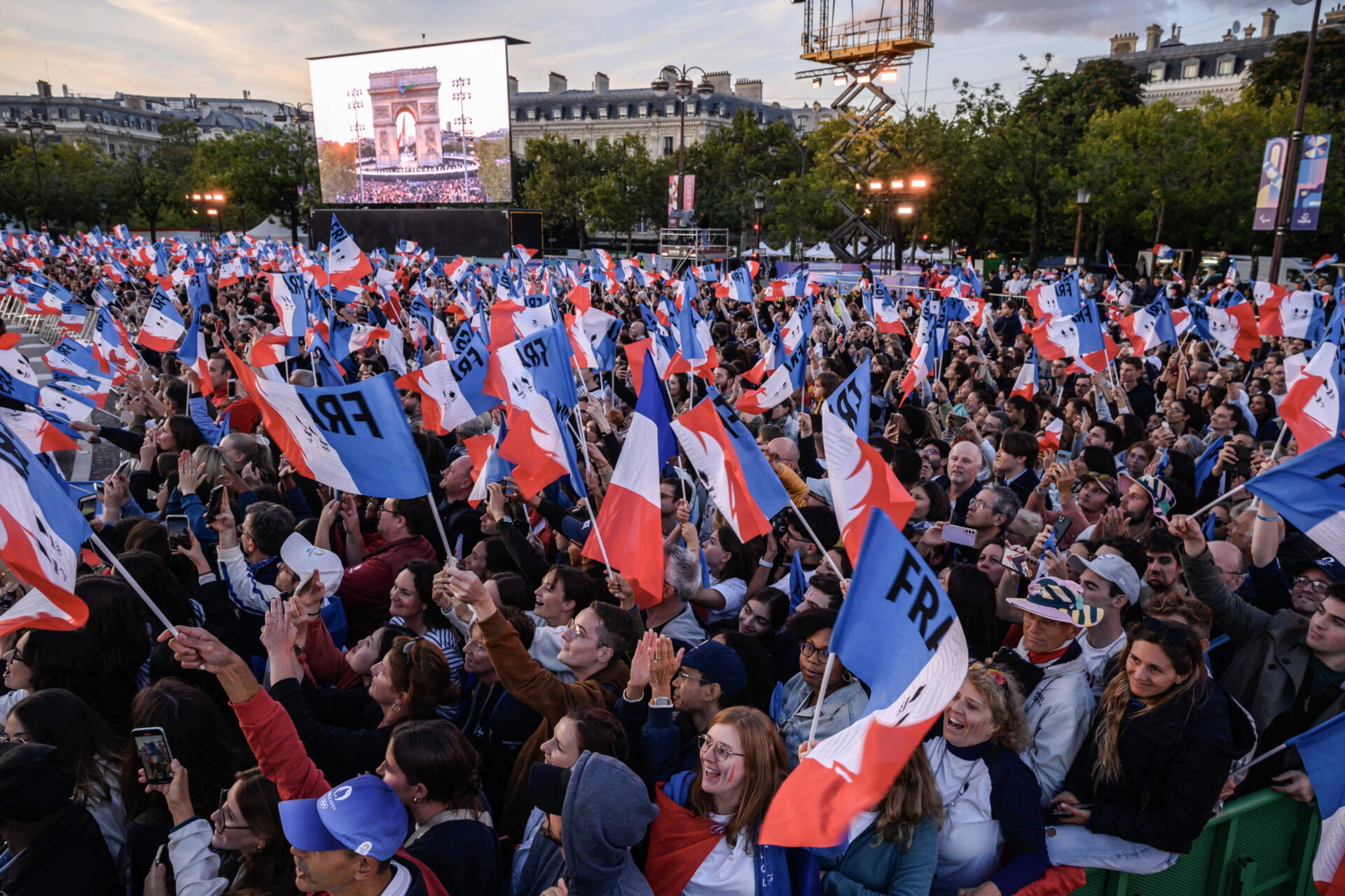 Arian Lavrilleux, la giornalista francese che ha svelato i rapporti con il regime egiziano va alla sbarra