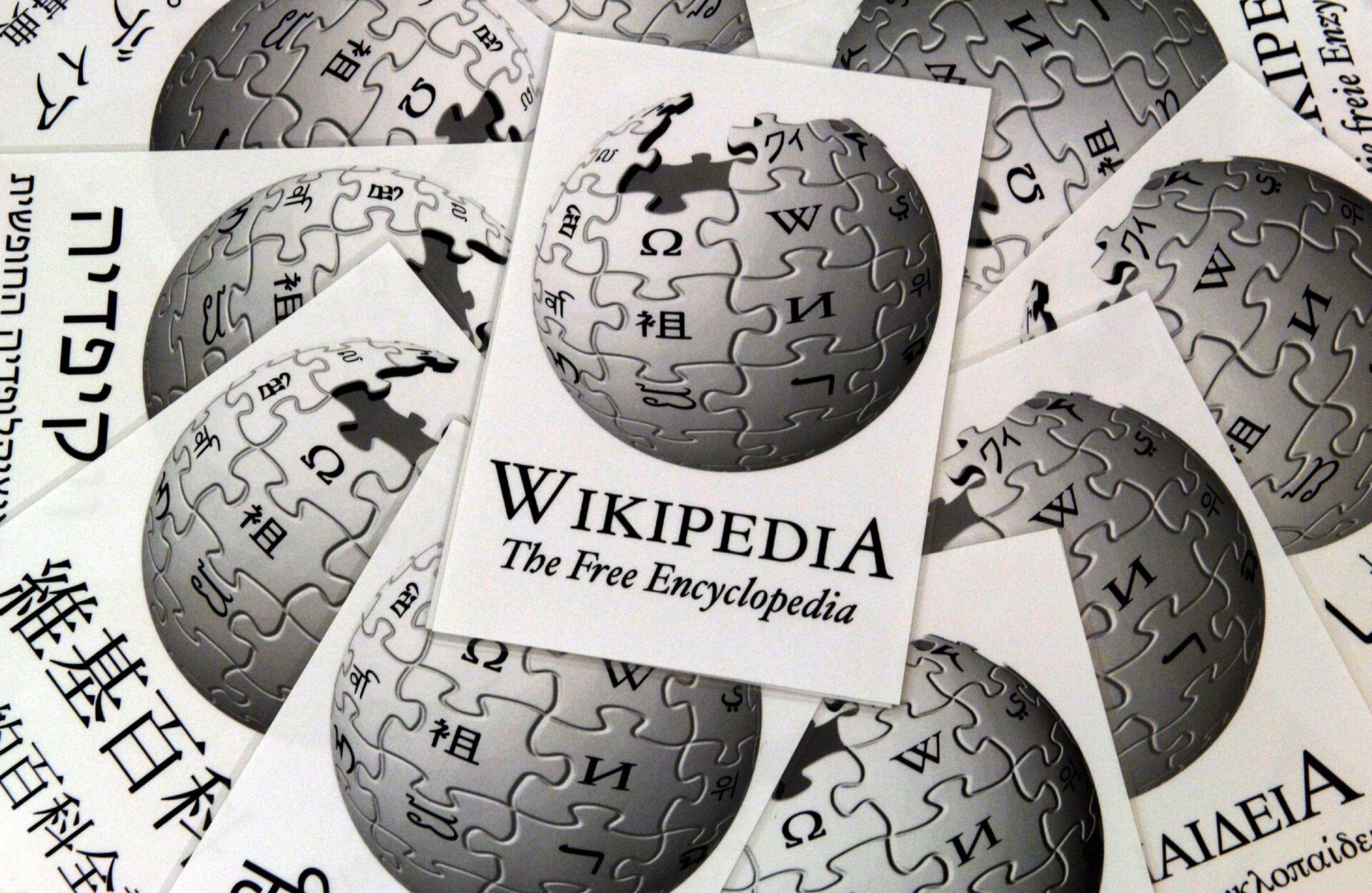 Wikipedia, un’utopia alla prova delle guerre ibride