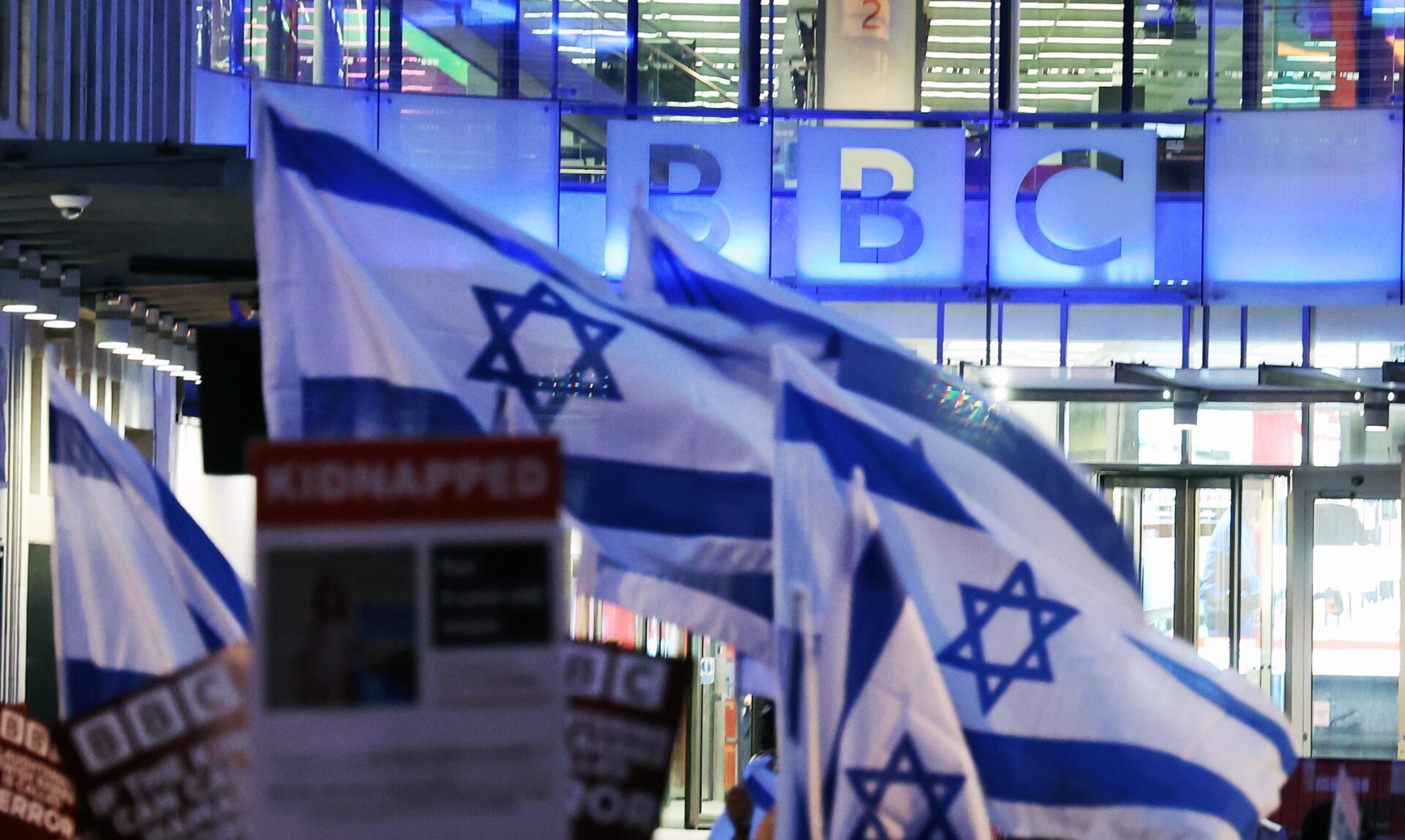 La guerra civile dentro la BBC per come raccontare Gaza