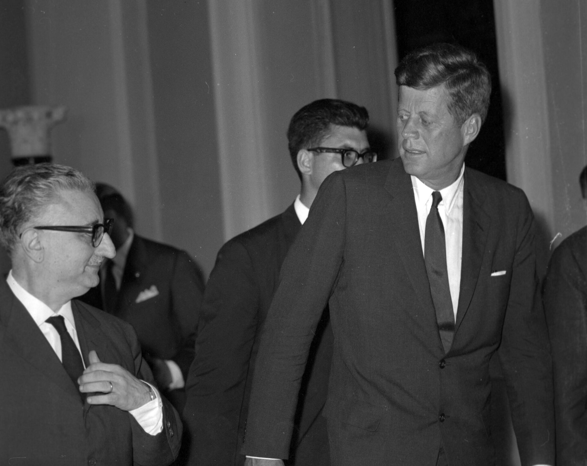 L’ultima scoperta dell’Fbi: 14.000 pagine di documenti inediti sull’assassinio di JFK