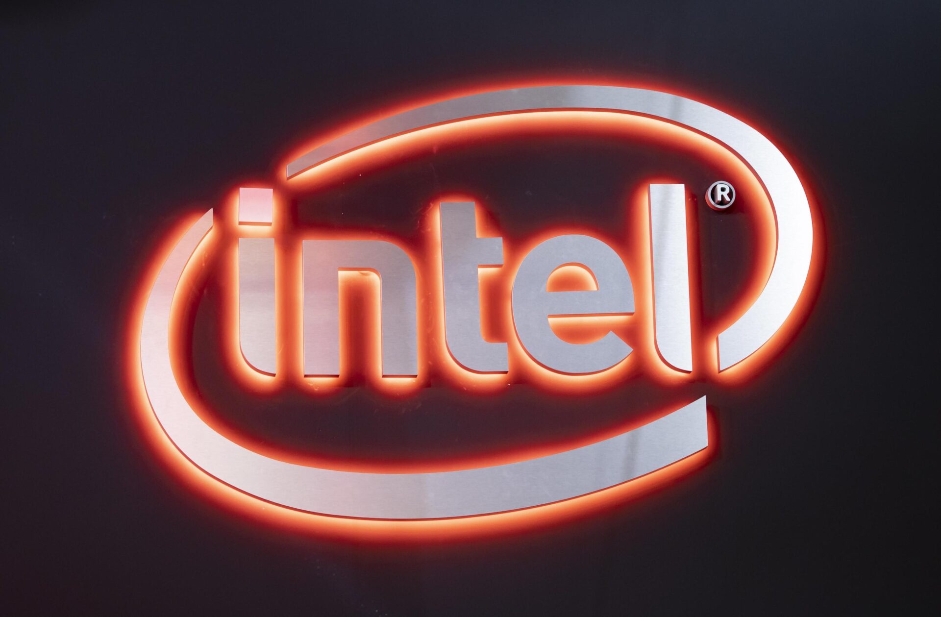 softbank oggi l8217iri a stelle e strisce domani il patto son trump per rilanciare intel
