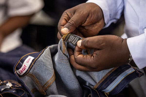 Jeans, diamanti e dazi: così il Lesotho è finito nel mirino di Trump