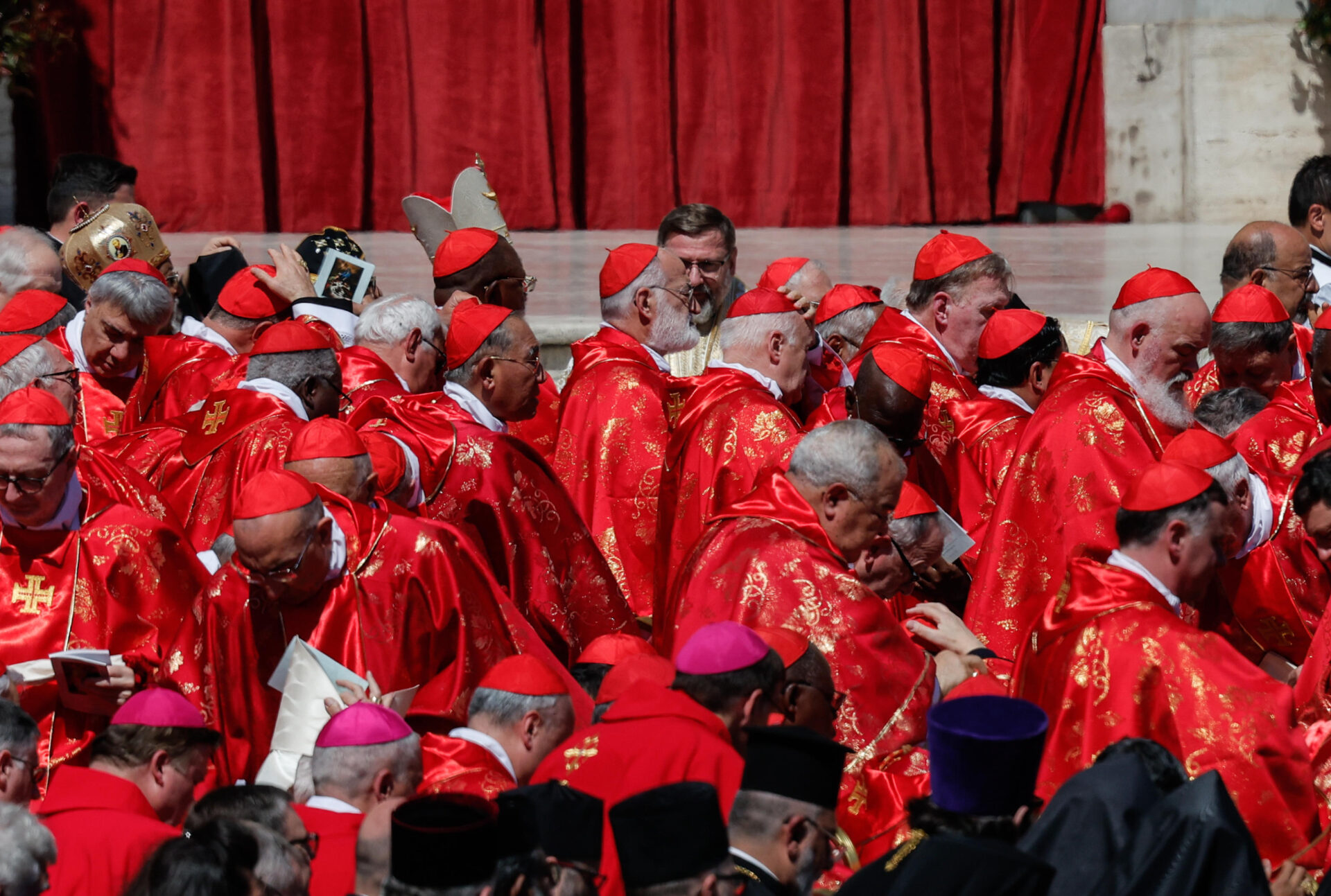 Sinodo e Conclave, il legame profondo che scrive il futuro della Chiesa Sinodo e Conclave, il legame profondo che scrive il futuro della Chiesa