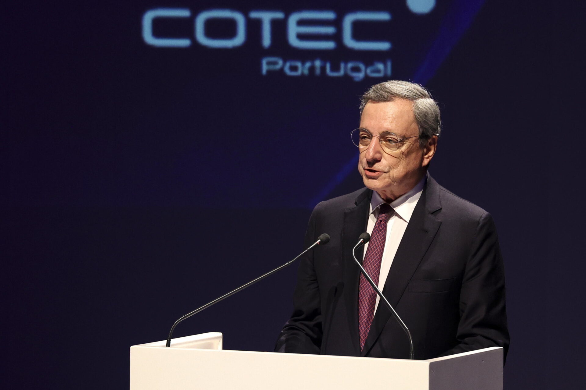Dazi e crescita, l’agenda di Mario Draghi per un’Europa indipendente dagli Usa Dazi e crescita, l’agenda di Mario Draghi per un’Europa indipendente dagli Usa