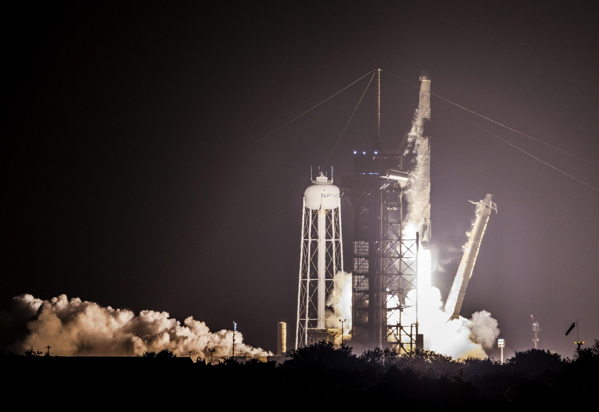 tutti contro musk ma la regina delle orbite è ancora spacex da It.insideover.com tutti contro musk ma la regina delle orbite è ancora spacex