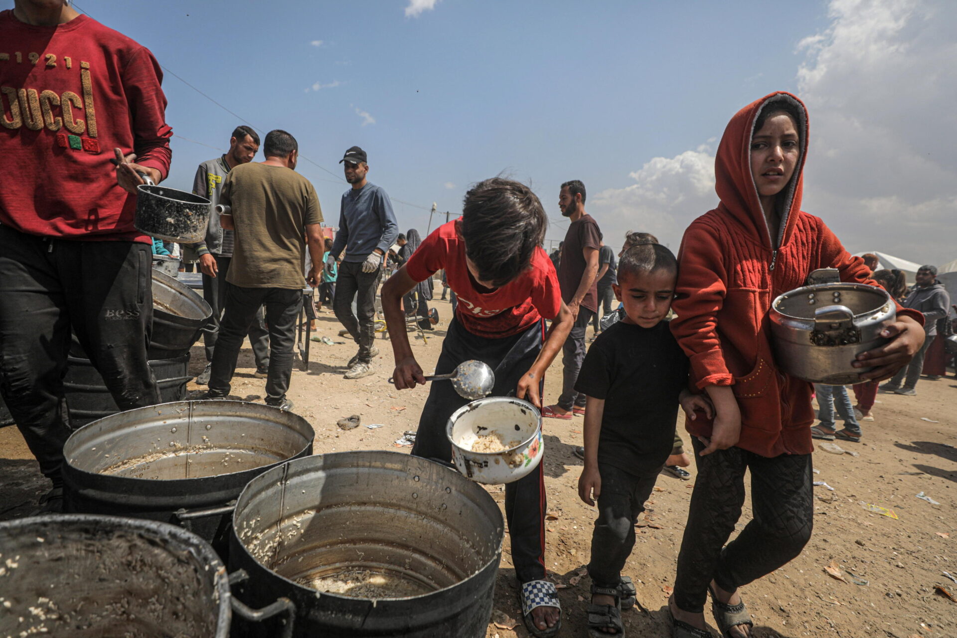 gaza senza medicine cibo e acqua potabile l oms e il rischio pandemia da It.insideover.com gaza senza medicine cibo e acqua potabile l oms e il rischio pandemia