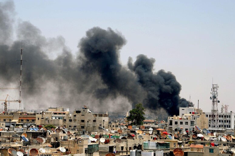 Le bombe di Israele su Al Jolani per mandare un messaggio alla Turchia Le bombe di Israele su Al Jolani per mandare un messaggio alla Turchia