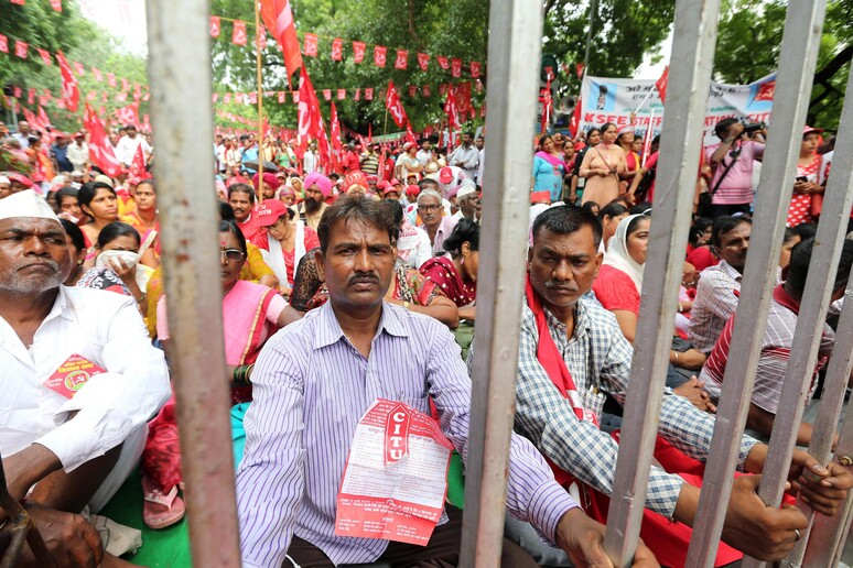 india il lavoro invisibile delle braccianti della canna da zucchero