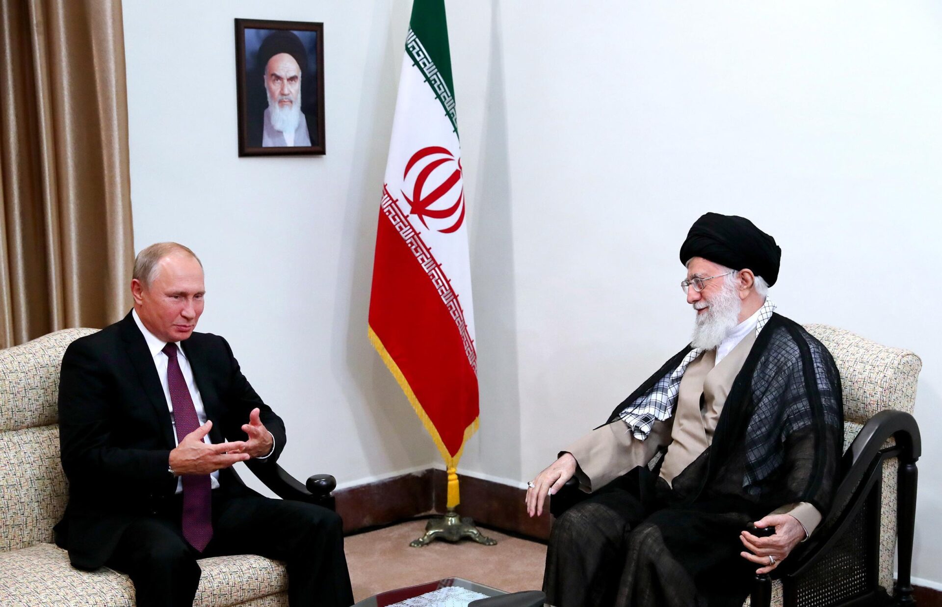 la difficile posizione di putin sulla guerra iran israele